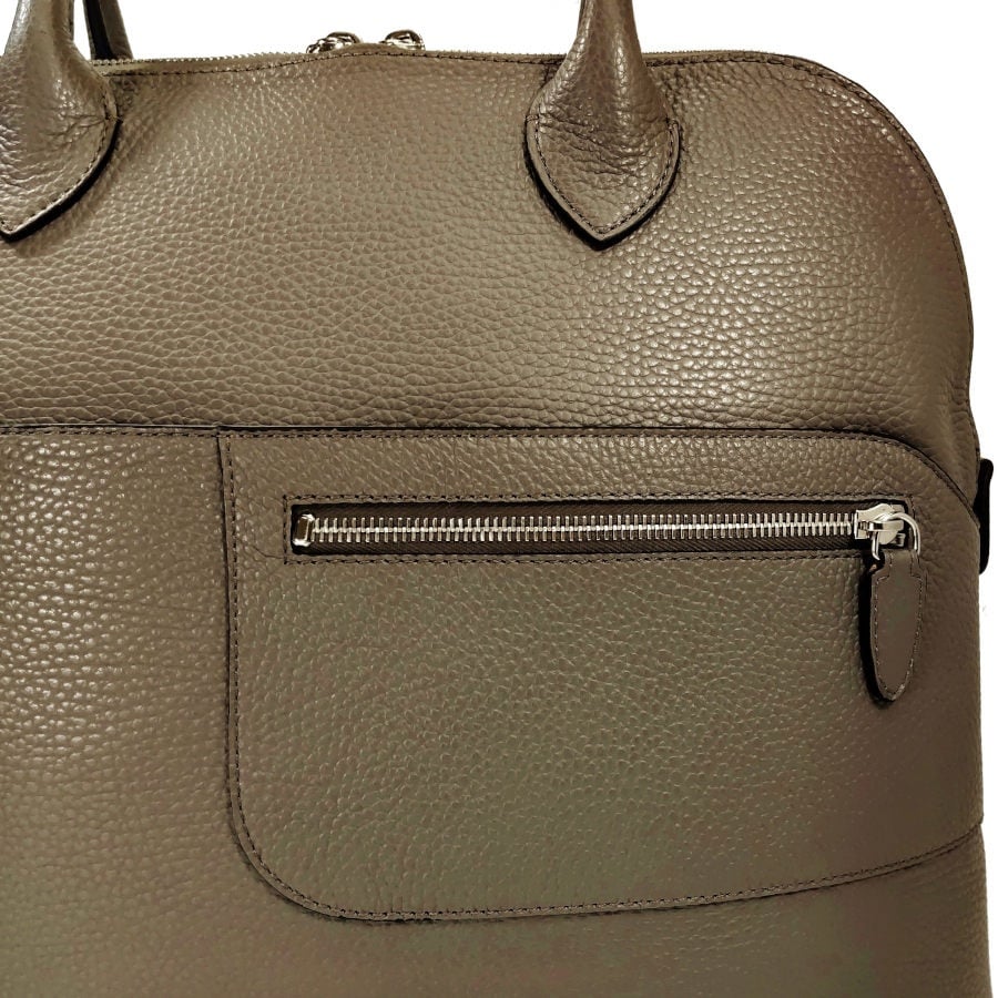 CAVALLERESCO カーフレザーバッグ 美品‼️ rmoKgrmgtn6C.jpg?width=768