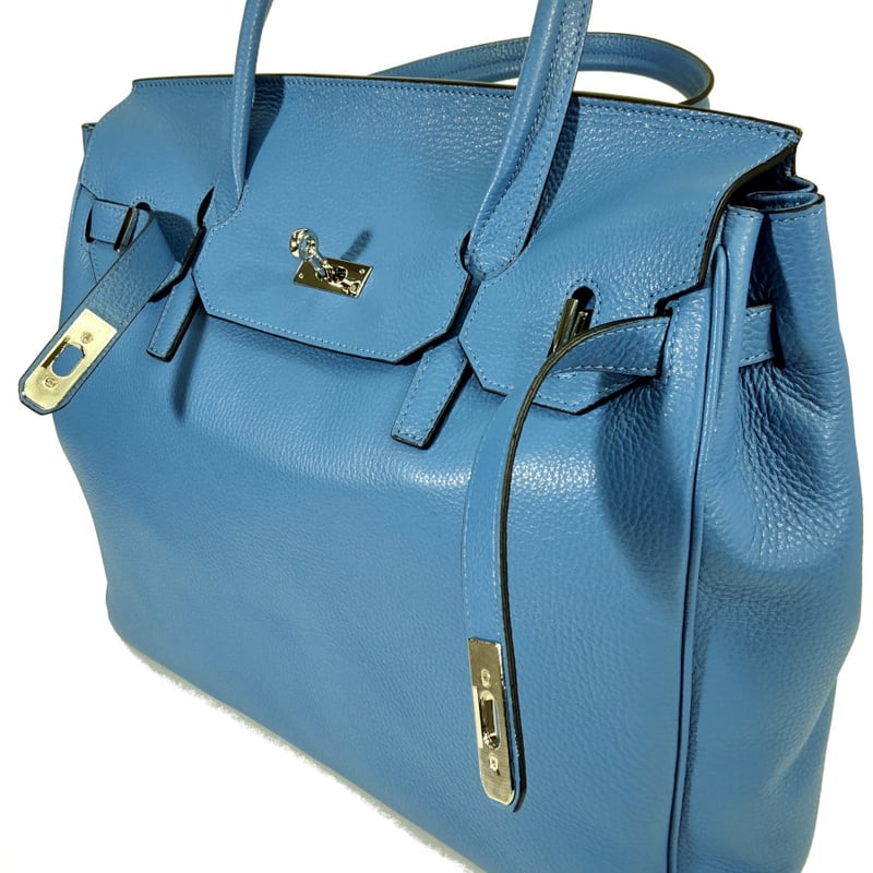 【極美品】CAVALLERESCO カヴァレレスコ イタリア製 長財布 グリーン 極美品】CAVALLERESCO カヴァレレスコ イタリア製 長財布