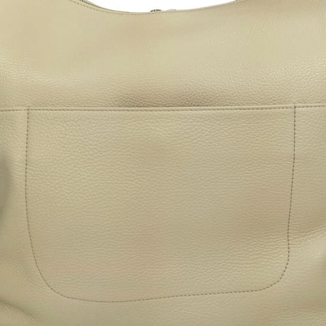 【新入荷】CAVALLERESCO（カヴァレレスコ） イタリア製 ショルダー バッグ 船形 オフホワイト 牛革 シュリンク型押し カーフスキン （ VL619005-01）