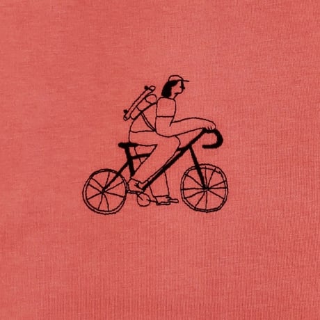 OLOW（オロウ） Tシャツ バックプリント 人と自転車などのイラスト ピンク ローズ オーガニックコットン100% ゆったりシルエット【ケイト・マクエニフ】（ OL612002-30）