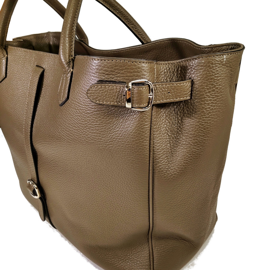 新入荷】CAVALLERESCO(カヴァレレスコ) イタリア製 トート 新入荷】CAVALLERESCO(カヴァレレスコ) イタリア製 トート