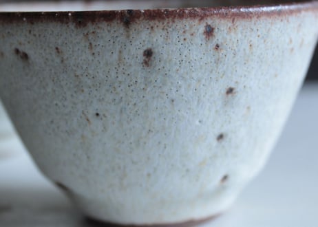 鉄粉のある器　湯のみ　小鉢　陶器