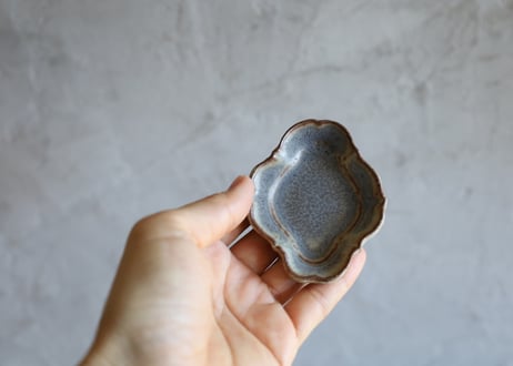 mini豆皿　楕円の輪花
