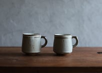 鉄粉のある　マグカップ　線　グレー+白系 レトロな雰囲気