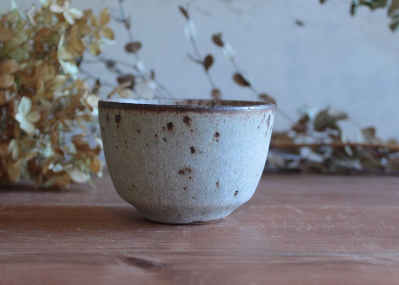 鉄粉のある器 湯のみ 小鉢 陶器 | touki a⇔n