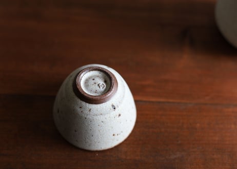 鉄粉のある器　湯のみ　小鉢　陶器
