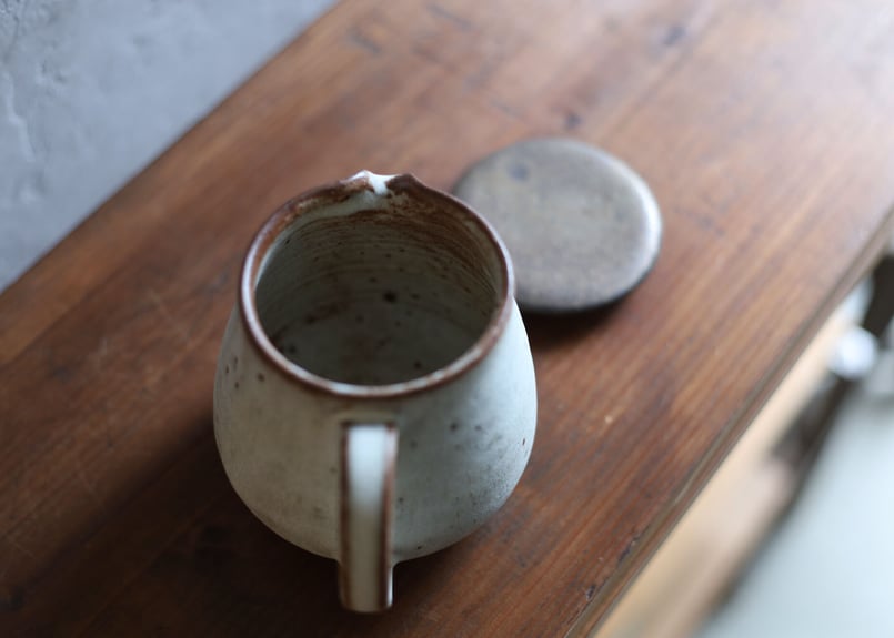 レア、１８２０年ブルーアンドホワイトのポット 鉄粉のあるティーポット・サーバー 乳白色 陶器 | touki a⇔n