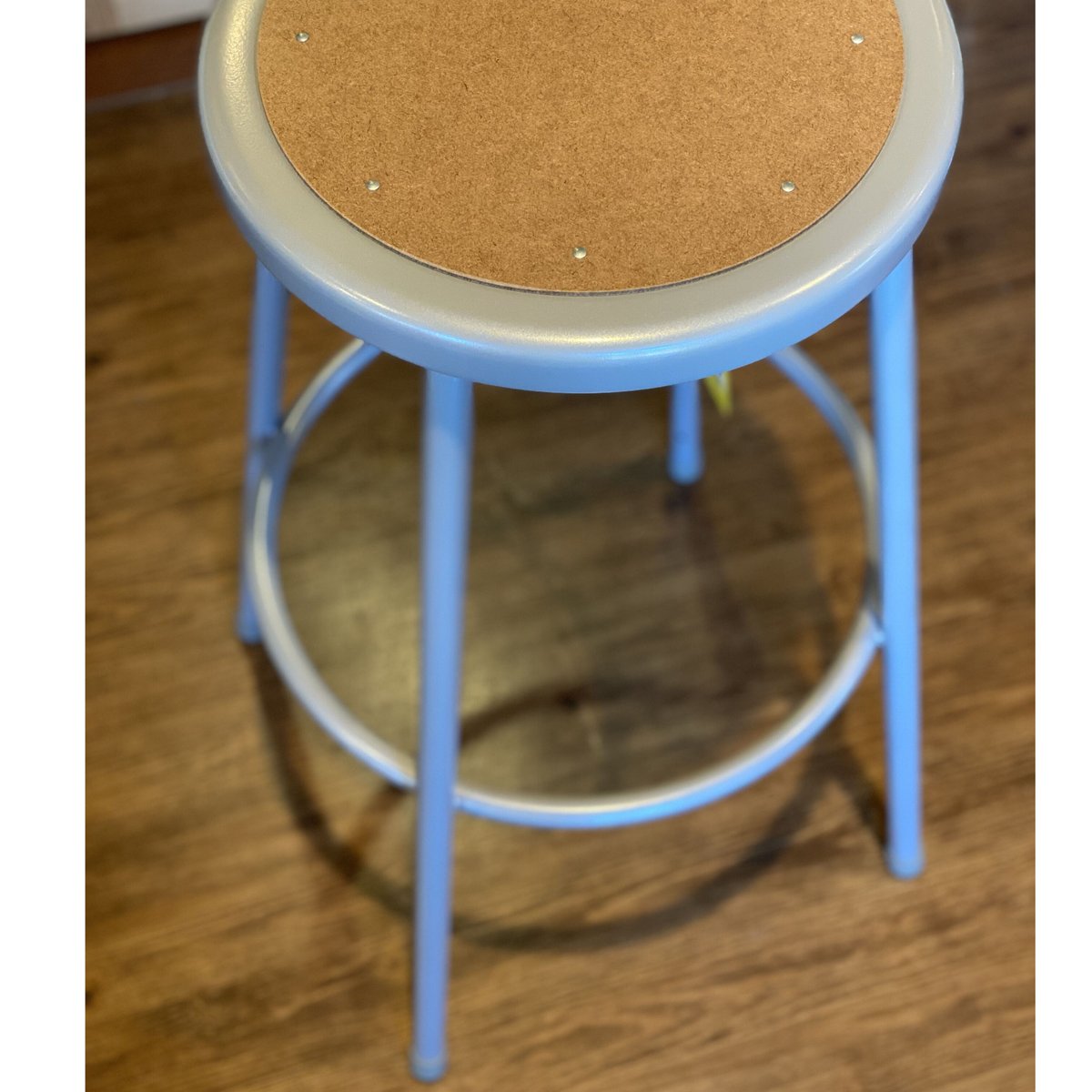 LAB STOOL (L) | CRAFT TRADE SERVICE