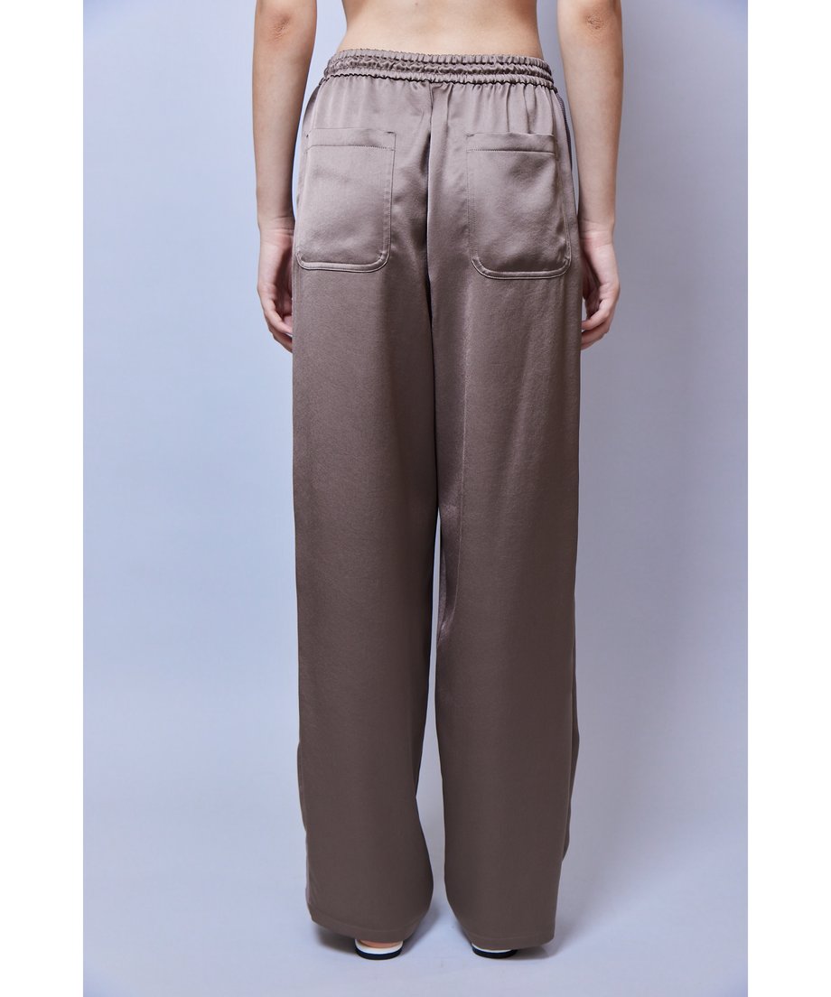 69ddeea4324c36172f24cd46