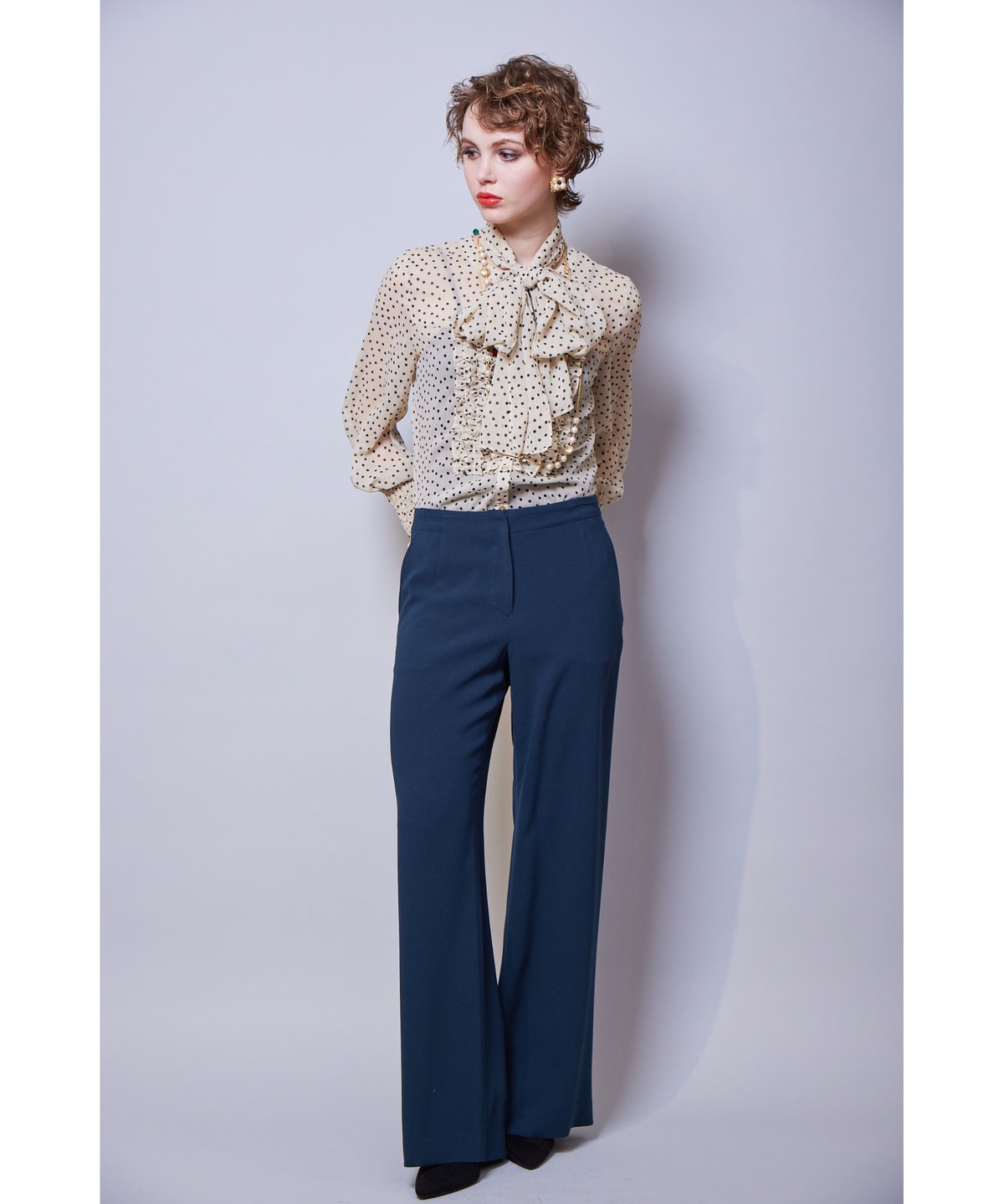 RITSUKO SHIRAHAMA レザー1枚仕立てフリルスリーヴ 美品 RITSUKO SHIRAHAMA レザー1枚仕立てフリルスリーヴ 美品 RITSUKO