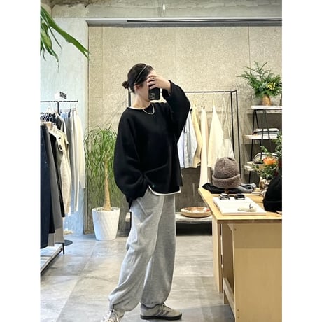 round hem tee-shirt