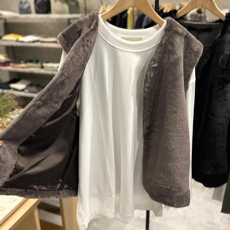 fur vest