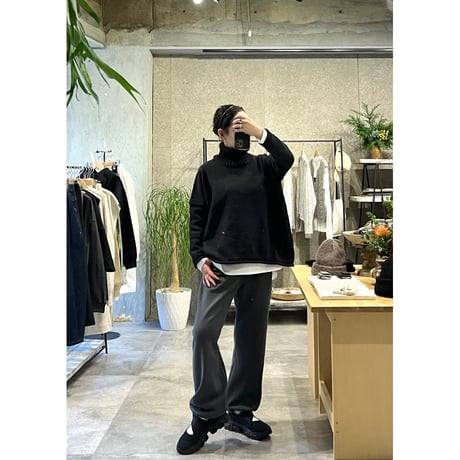 round hem tee-shirt