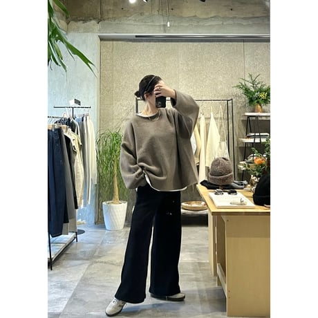 round hem tee-shirt