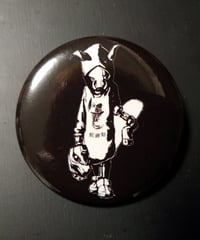 【Bug Screaming】"MUTSUYO" Tin Badge White