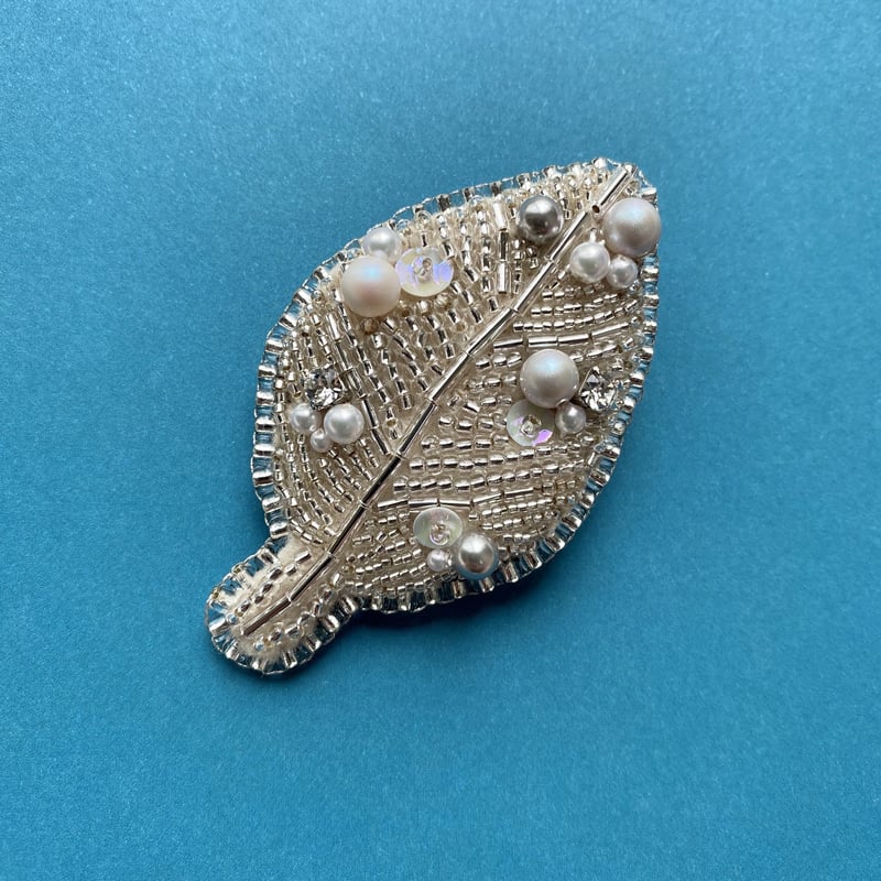 Brooch:GlitterLeafリーフ葉っぱブローチ『スパンコール＆ビーズ