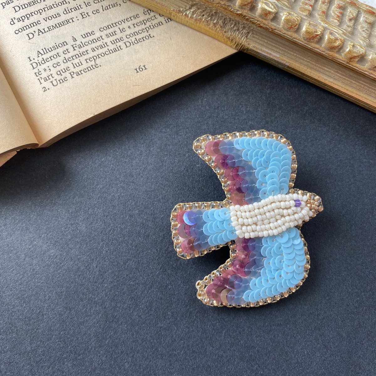 Brooch:MacaronBird小鳥ブローチ『フレンチスパンコール＆ビーズ