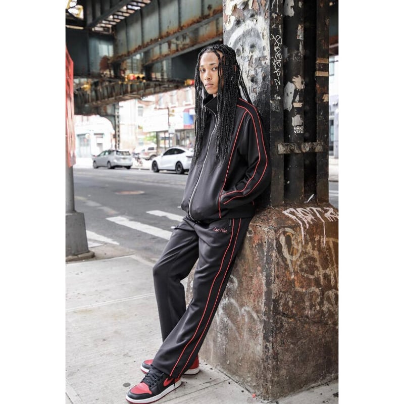 last nest embroidered tracksuit セットアップ