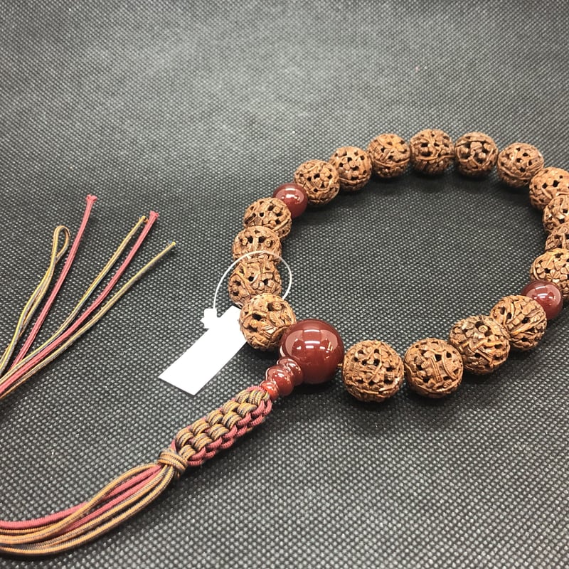 念珠 羅漢彫 瑪瑙 箱付き 羅漢掘り瑪瑙仕立【数珠】【男性用】 | 仏壇仏具のまつかわ（有）松川仏壇