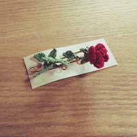 薔薇のブローチ(深赤)