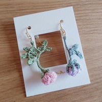 薔薇のピアスL(桃×薄紫)