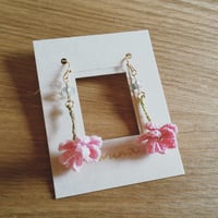 枝垂桜のピアス(濃桃)