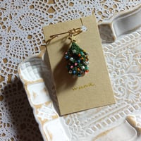 クリスマスツリーのブローチd