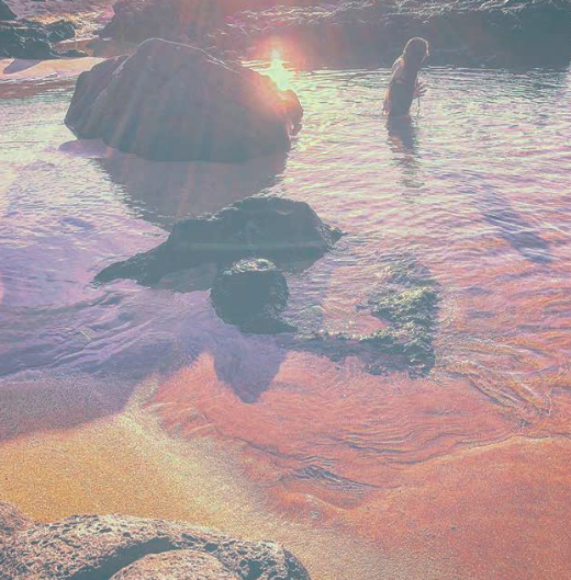 作品集「ゴールドはパープルを愛してる ‒ 千年後の未来の風景 ‒」山崎