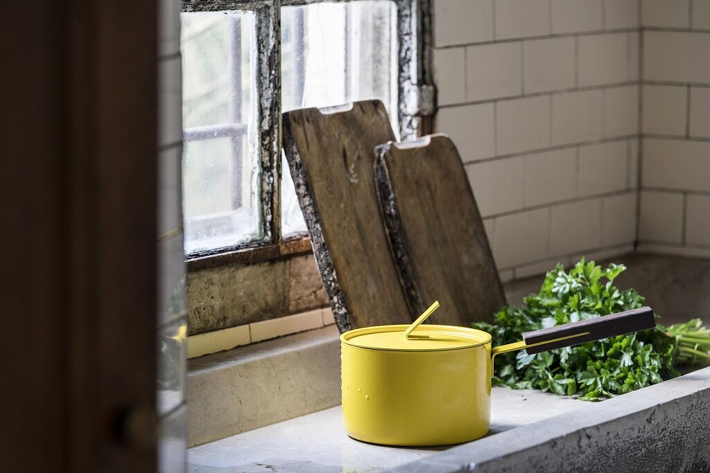 THE SAUCEPAN イエロー knIndustrie（ケイエヌインダストリー） | T