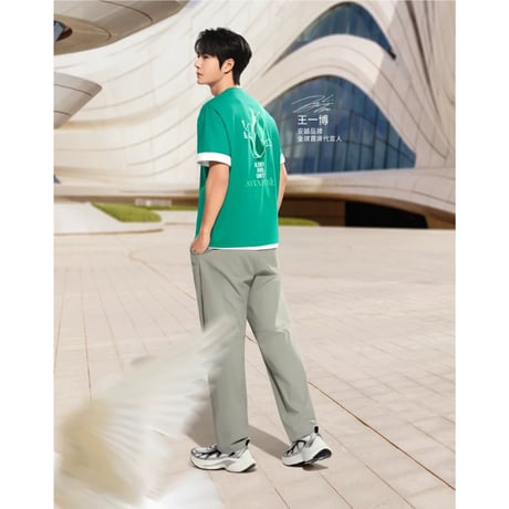 王一博・代言人（安踏） ★ Tシャツ・鳩（和平鸽潮流TEE）※男女兼用《短袖针织衫》