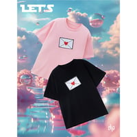 【 アウトレット品・他商品との同梱不可 】EHz・Z ★ 【 01 】 Tシャツ（信封）《Let's letter系列・信封 T恤》【予約商品・ 7月以降の発送予定】