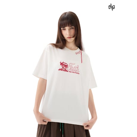 EHz・Z ★ 山语牧童 【 01 】 半袖・Tシャツ（红色绣花白）《山语牧童・红色绣花白T恤》【予約商品・ 発送日未定】