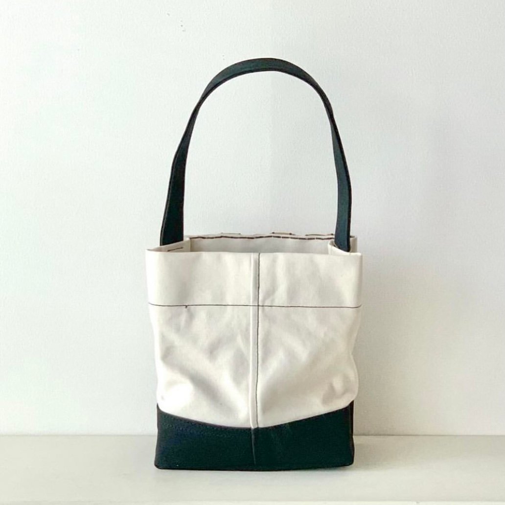 eb.a.gos キャンバス・ワンハンドル トート | ichishina webshop eb.a.gos キャンバス・ワンハンドル トート | ichishina webshop