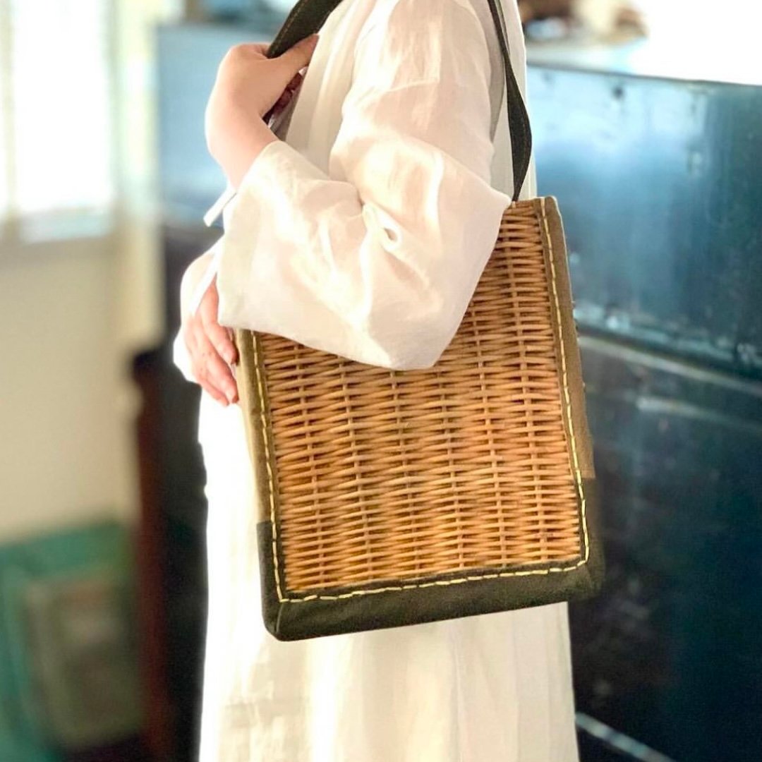 eb.a.gos キャンバス・ワンハンドル トート | ichishina webshop eb.a.gos キャンバス・ワンハンドル トート | ichishina webshop