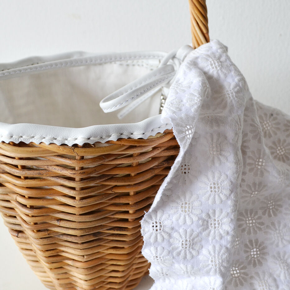 ebagos コーンMバスケット極美品新品レースかぶせ付き