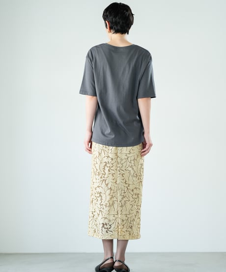 【LalliaMu 】2611570　メタリックプリントTシャツ