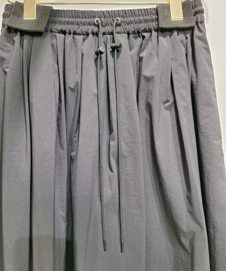 【cafune】535616 mat nylon stretch gather skirt