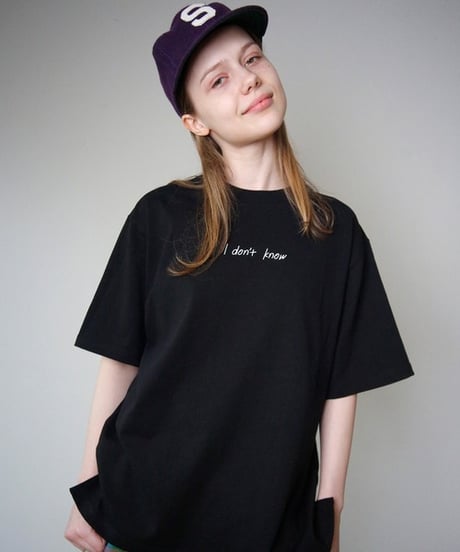 【HUMAROUS】652801 Click to I don't know Tee