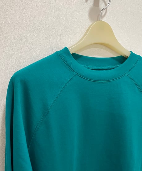【AUG】853300 裾タックバルーンプルオーバー