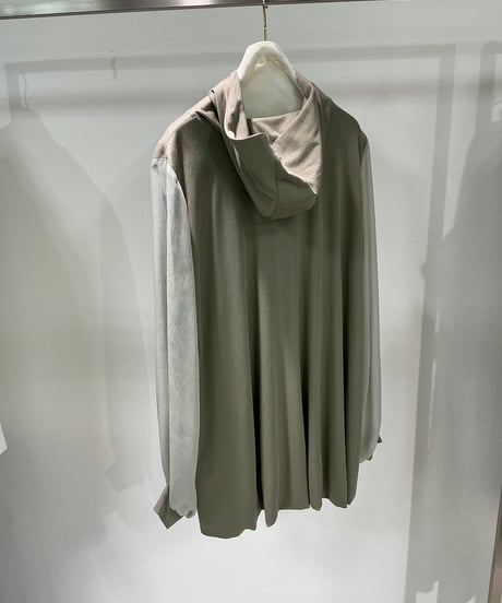 【ayane 26AW】 856749 バルーンシルエットフーディチュニック