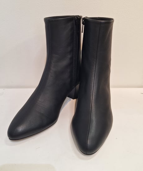 展示品OUTLET【ATELIER BRUGGE】アトリエブルージュ 21ps-63 ソフトシープスキンショートブーツ