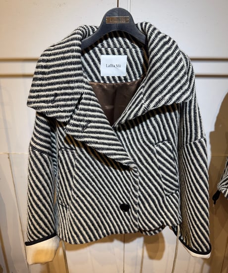 17【Lallia Mu 26AW】2614212 ウールツイードショートコート