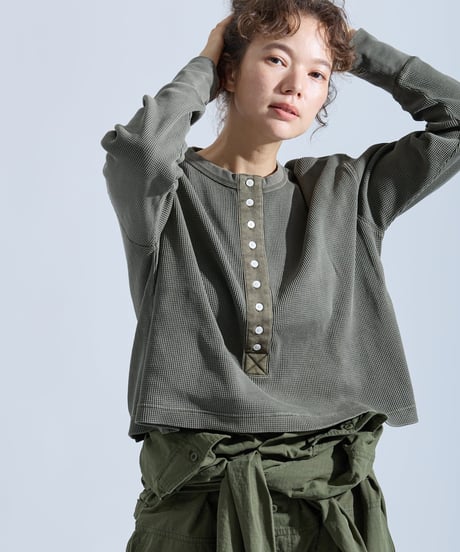 【alee】851323 多ボタンヘンリーネックTee