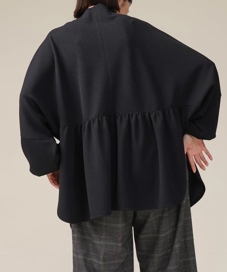 【trois】T246-82041 ジョーゼットジャージーボトルネックプルオーバー