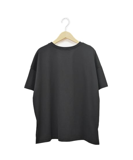 【trois】T246-82002　マーセライズ天竺 UNCOMMON Tシャツ