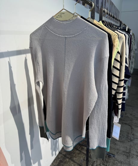 【Lallia Mu 26AW】  2613411 バイカラープリーツシアーニット