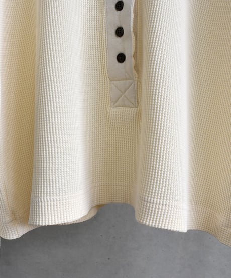 【alee】851323 多ボタンヘンリーネックTee