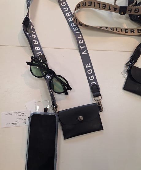 【ATELIER BRUGGE】 37UB-44 スマートフォンストラップ　サングラスホルダー