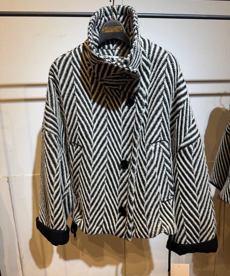 17【Lallia Mu 26AW】2614212 ウールツイードショートコート
