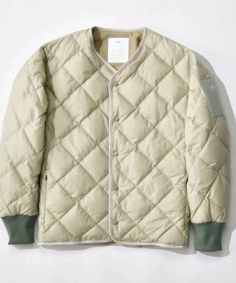 メンズ　レディース【NANGA】NANGA×MANUAL ALPHABET CMR REVERSE DOWN JACKET